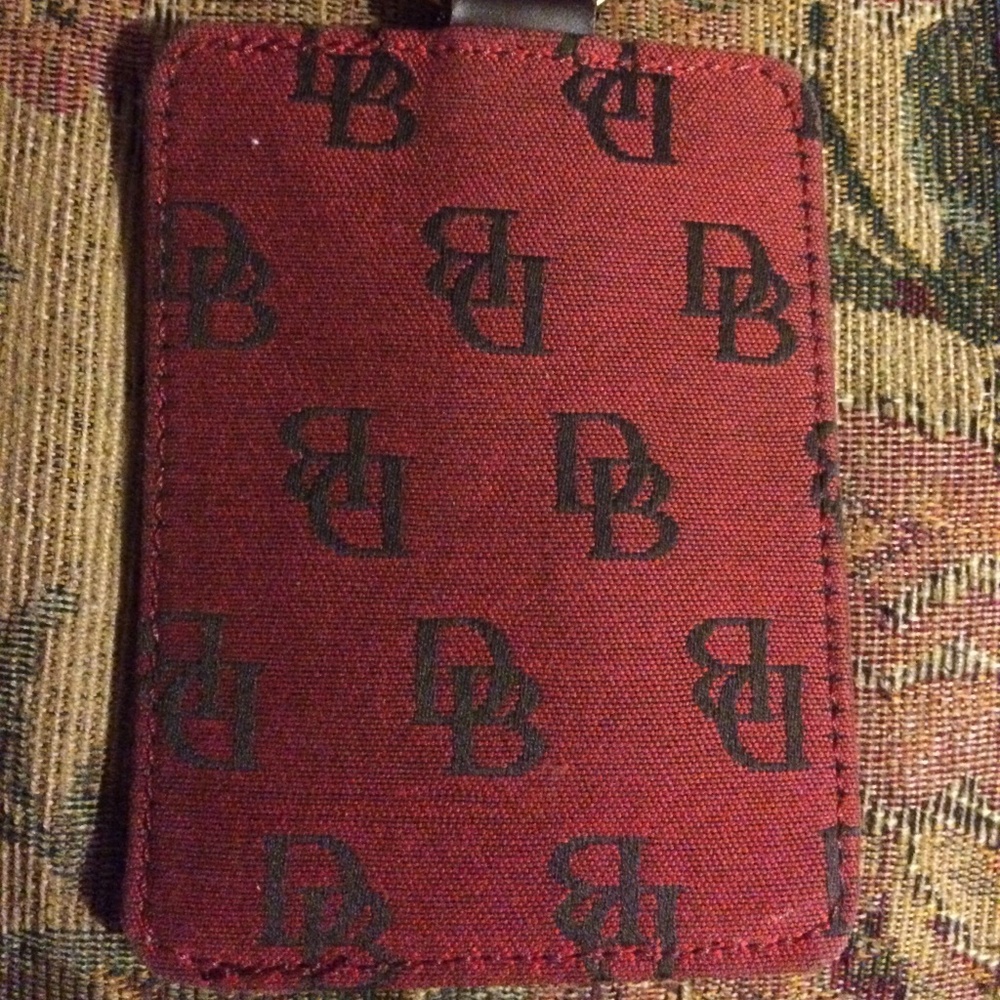 DOONEY & BOURKE Key Ring ID Holder Burgundy/Black